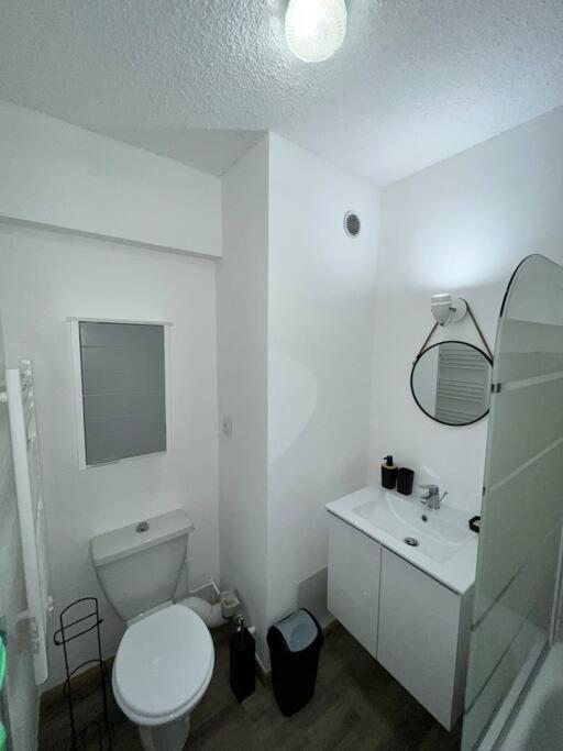 Appartement Moderne & Chaleureux Gréoux-les-Bains Exterior foto